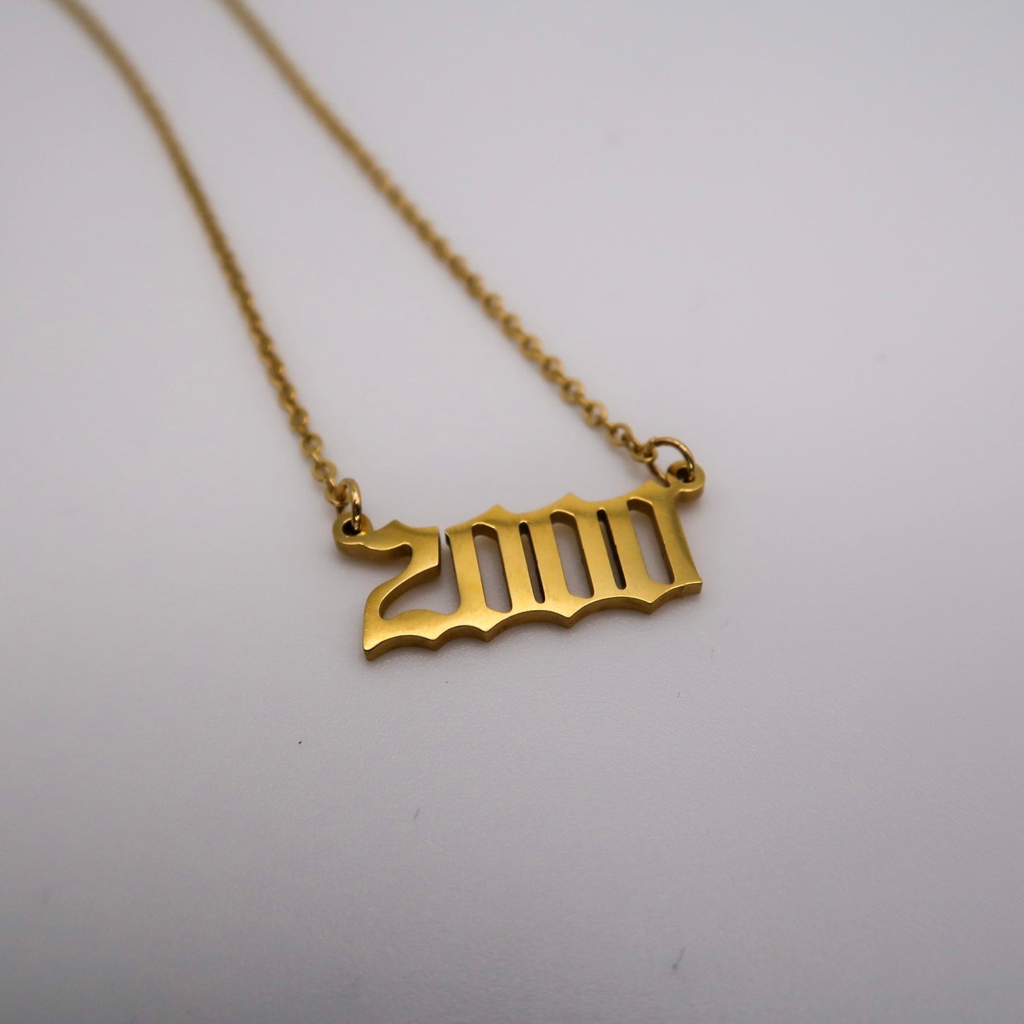 Collar del año de celebración